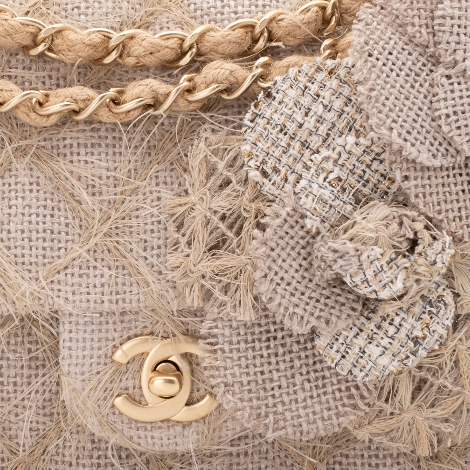 Chanel Classic Single Flap Medium Raffia Stroh Hellbeige GHW