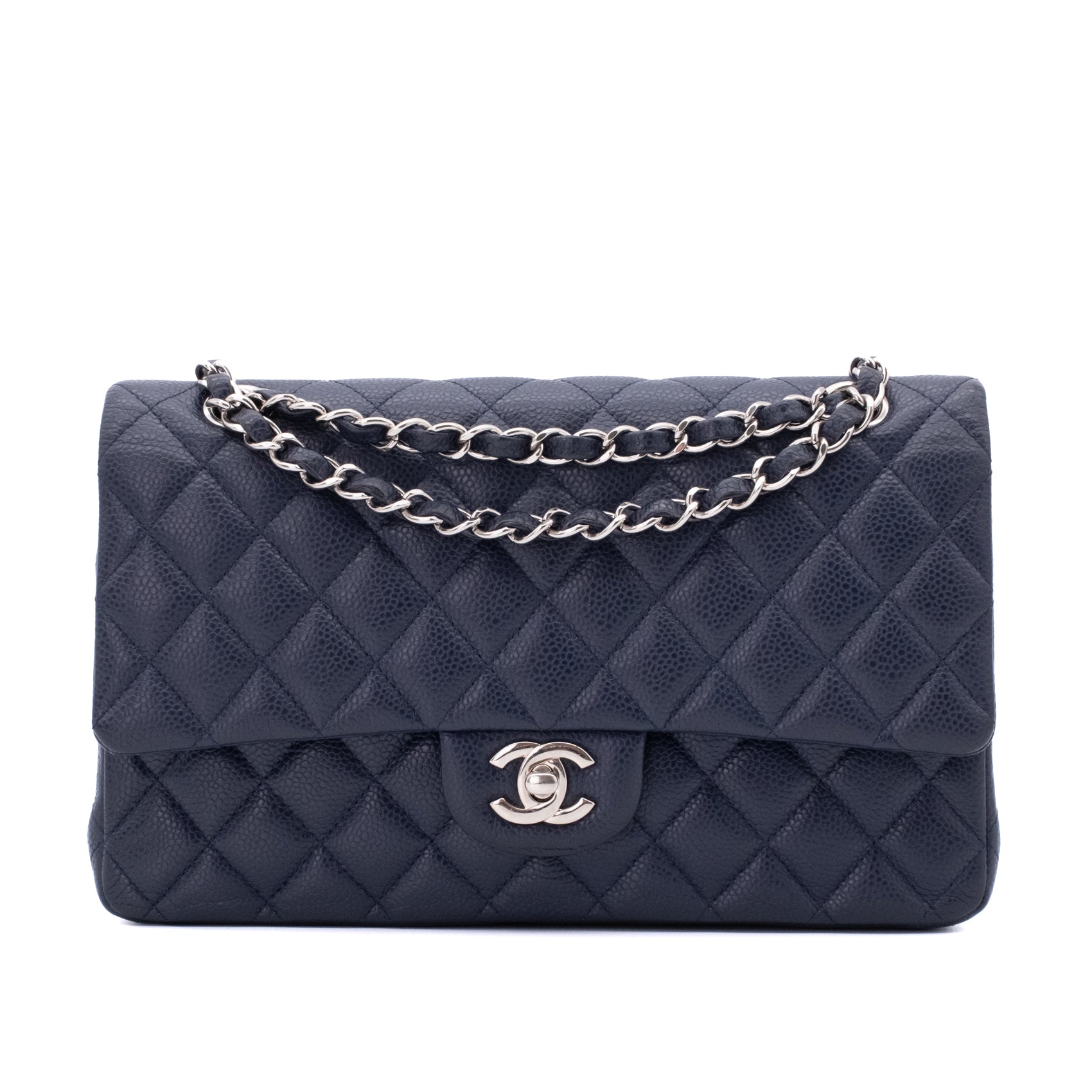 Chanel Classic Double Flap Bag in Medium Größe aus dunkelblauem Caviarleder mit silberner Hardware Vorderseite