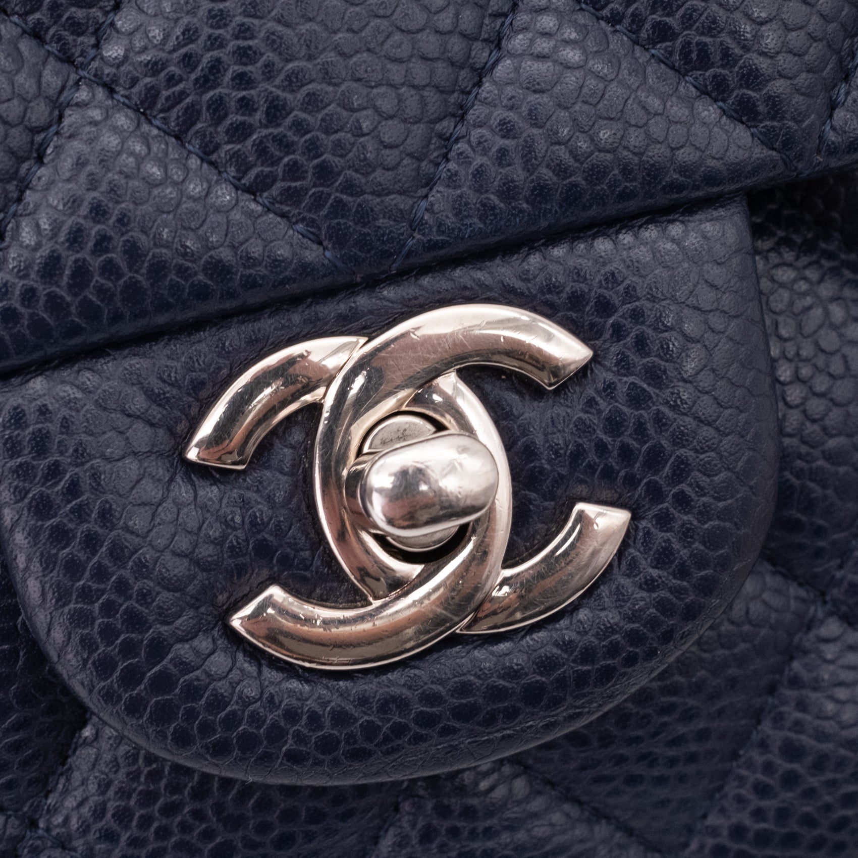 Chanel Classic Double Flap Medium Caviar Leder Dunkelblau PHW