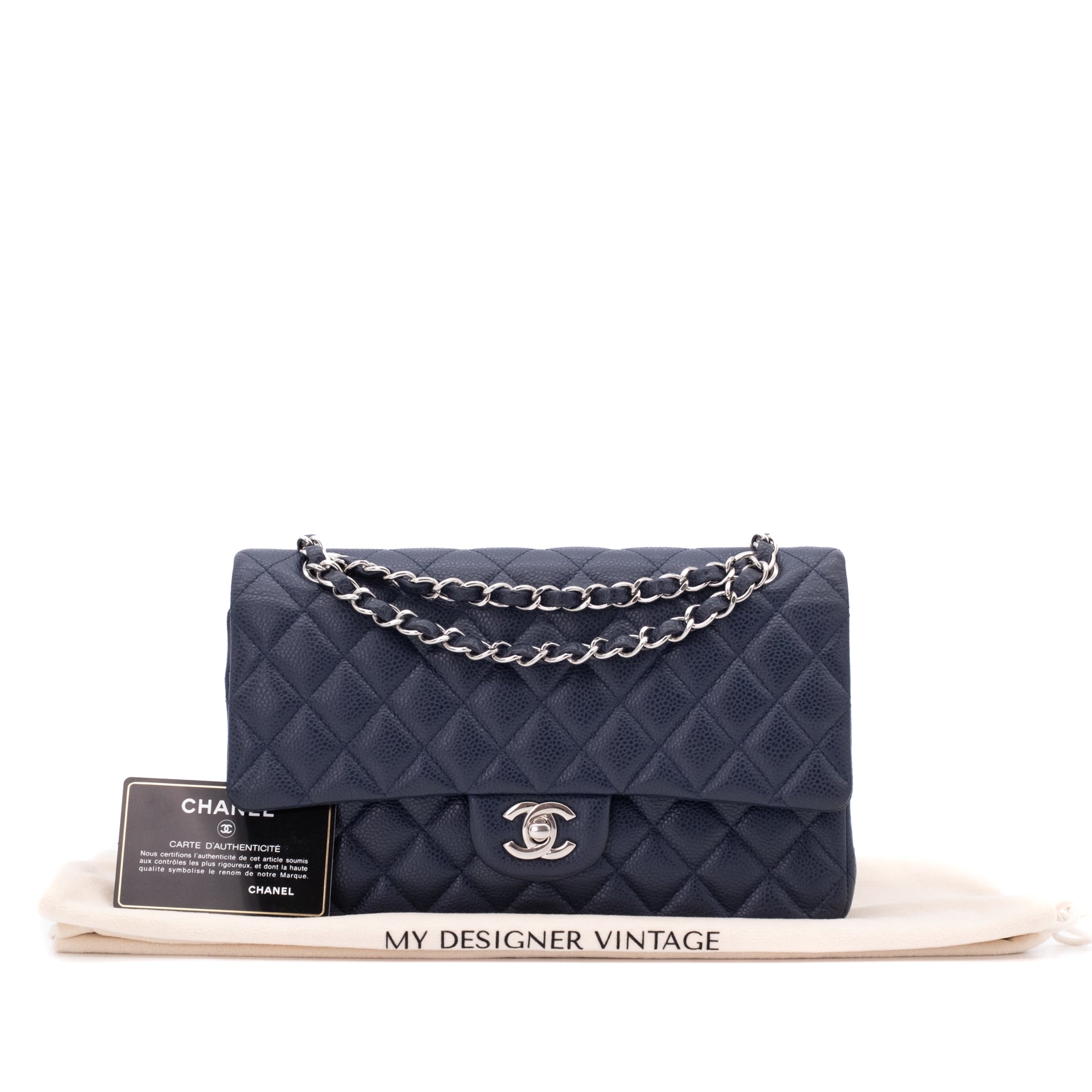 Chanel Classic Double Flap Bag in Medium Größe aus dunkelblauem Caviarleder mit silberner Hardware Full Set