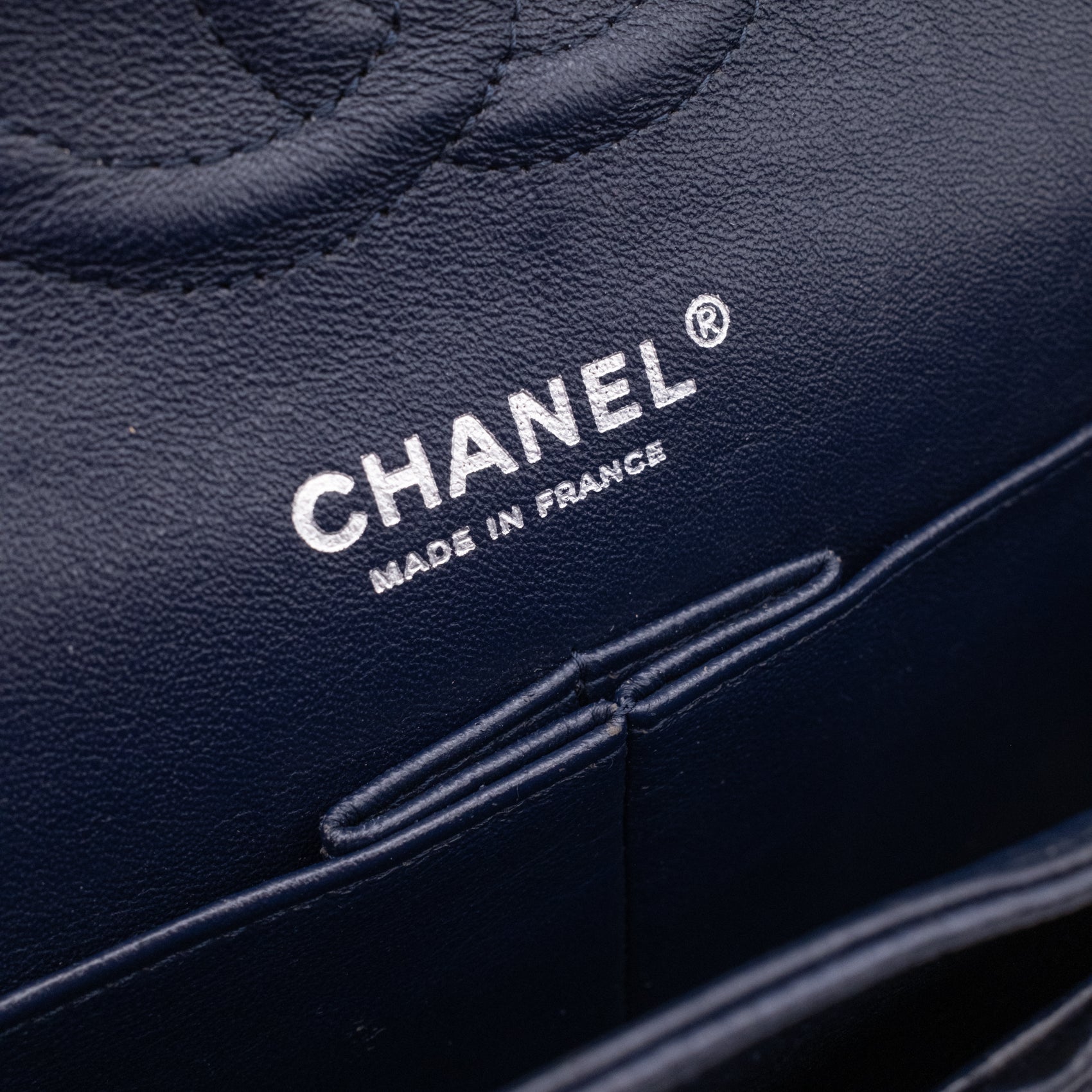 Chanel Classic Double Flap Medium Caviar Leder Dunkelblau PHW