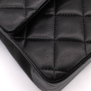 Chanel Classic Double Flap Medium Lammleder Schwarz GHW