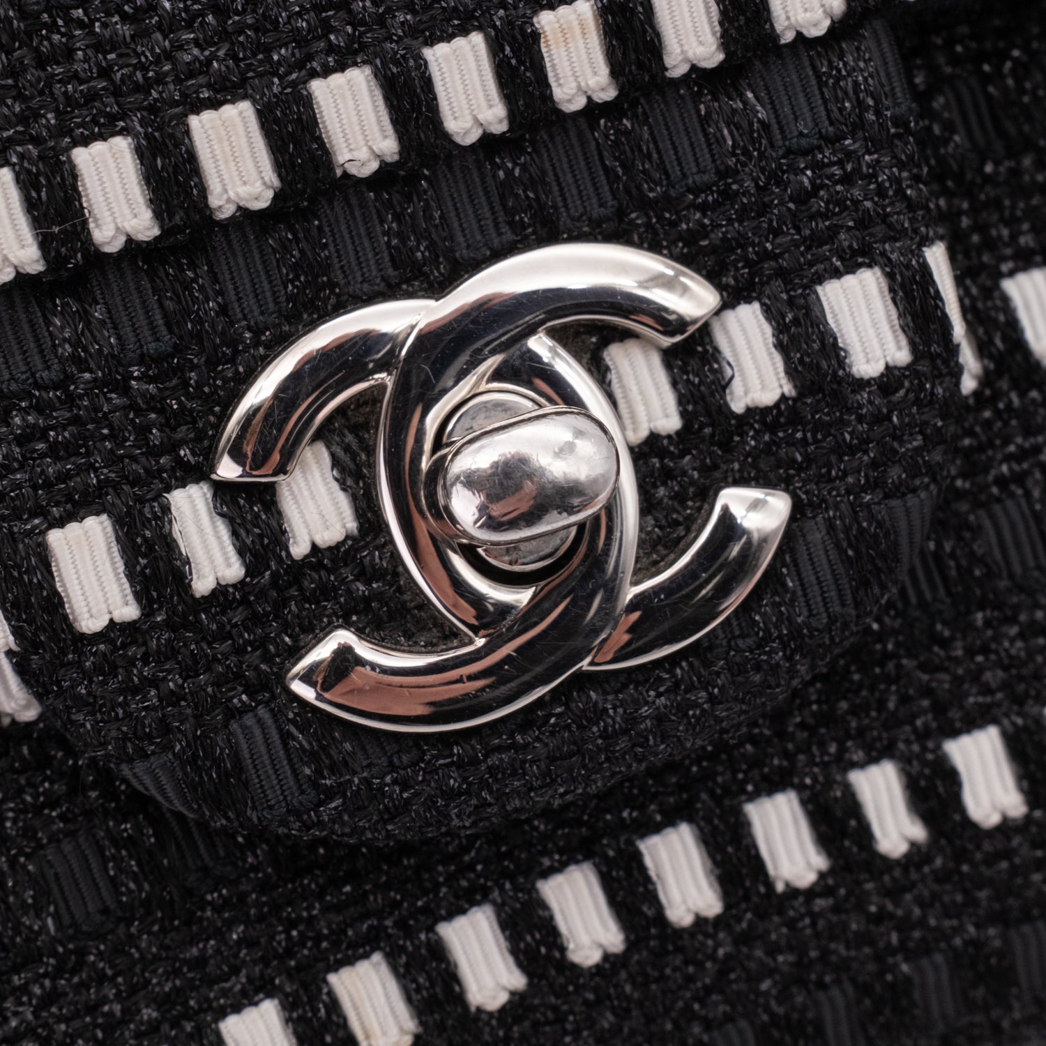 Chanel Classic Double Flap Medium Tweed Ribbon Schwarz/Weiß PHW