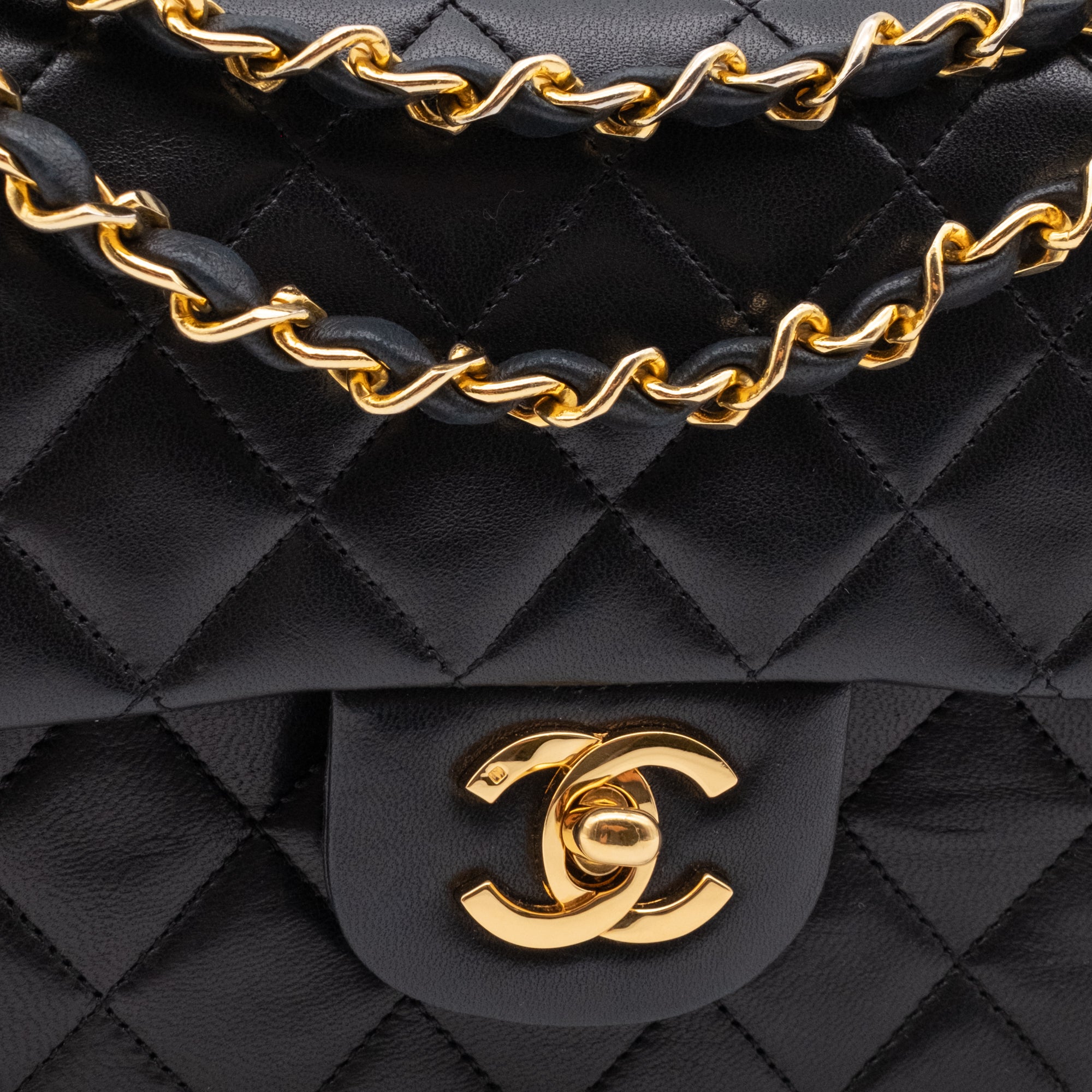 Chanel Classic Double Flap Small Lammleder Schwarz GHW
