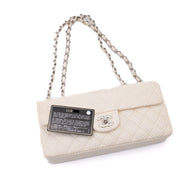Chanel Classic Single Flap East West Medium Perforiertem Lammleder Off-White PHW