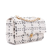 Chanel Classic Single Flap Medium Raffia Stroh Effect Tweed Schwarz Weiß GHW