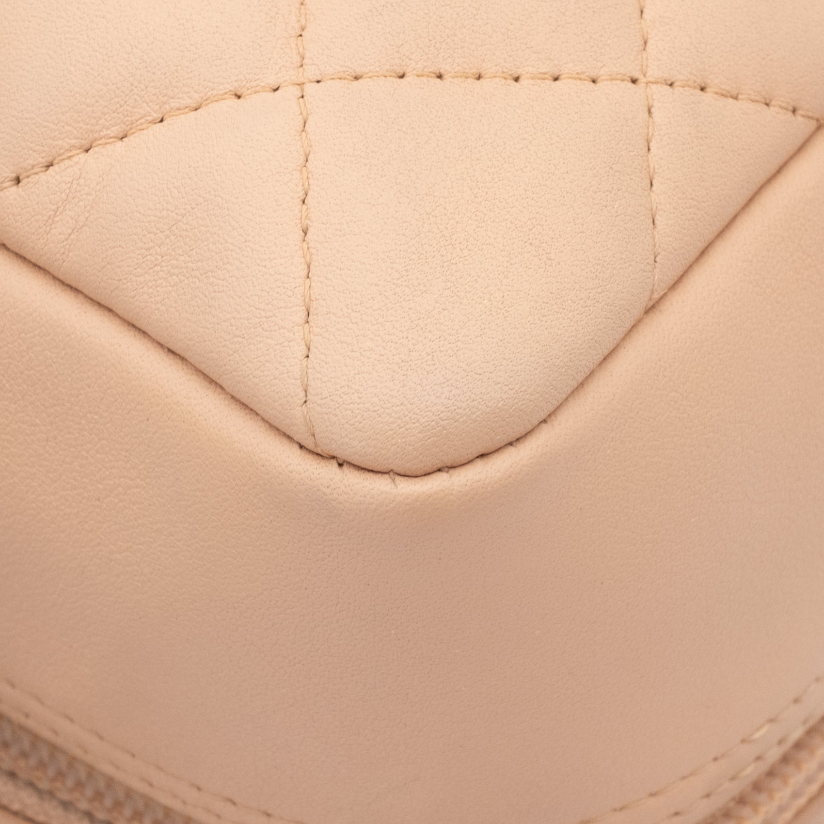 Chanel Cambon Bowling Bag Large Beige Schwarz Rectangle SHW