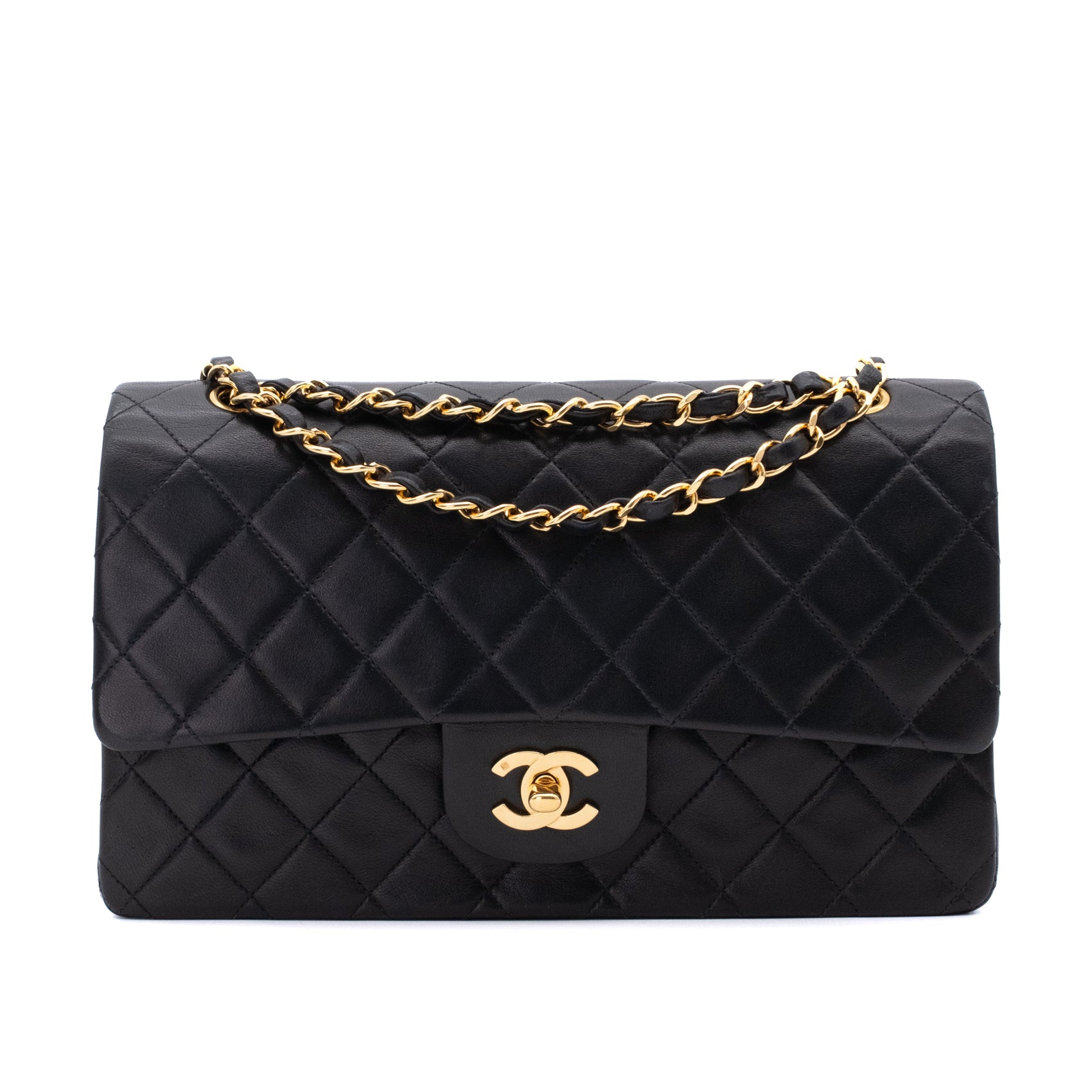 Vintage Chanel Classic Double Flap Bag in Medium Größe aus schwarzem Lammleder mit 24 Karat vergoldeter Hardware Vorderansicht