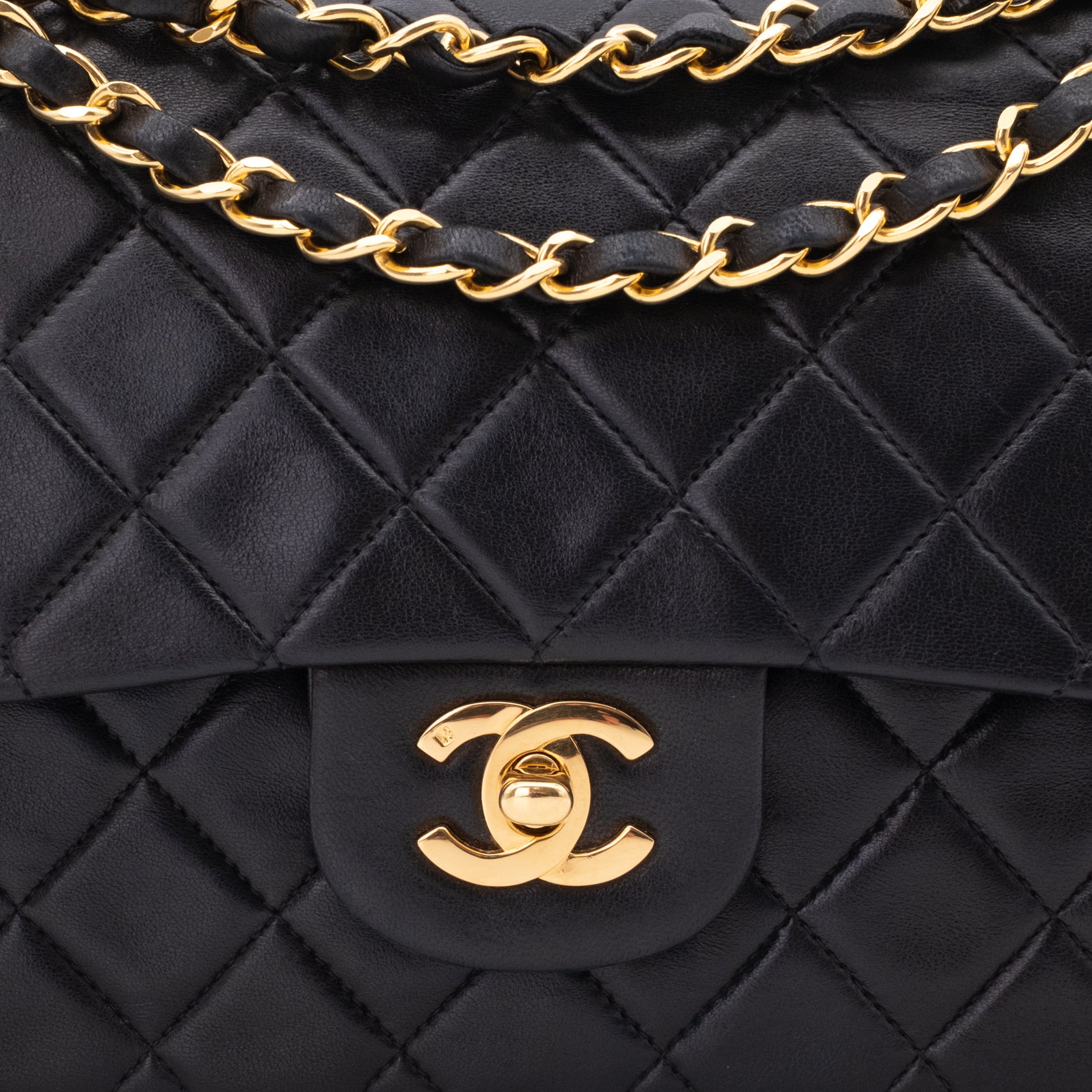 Chanel Classic Double Flap Medium Lammleder Schwarz GHW 24k