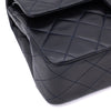 Vintage Chanel Classic Double Flap Bag in kleiner Größe aus dunkelblauem Lammleder mit 24 Karat vergoldeter Hardware Ecke