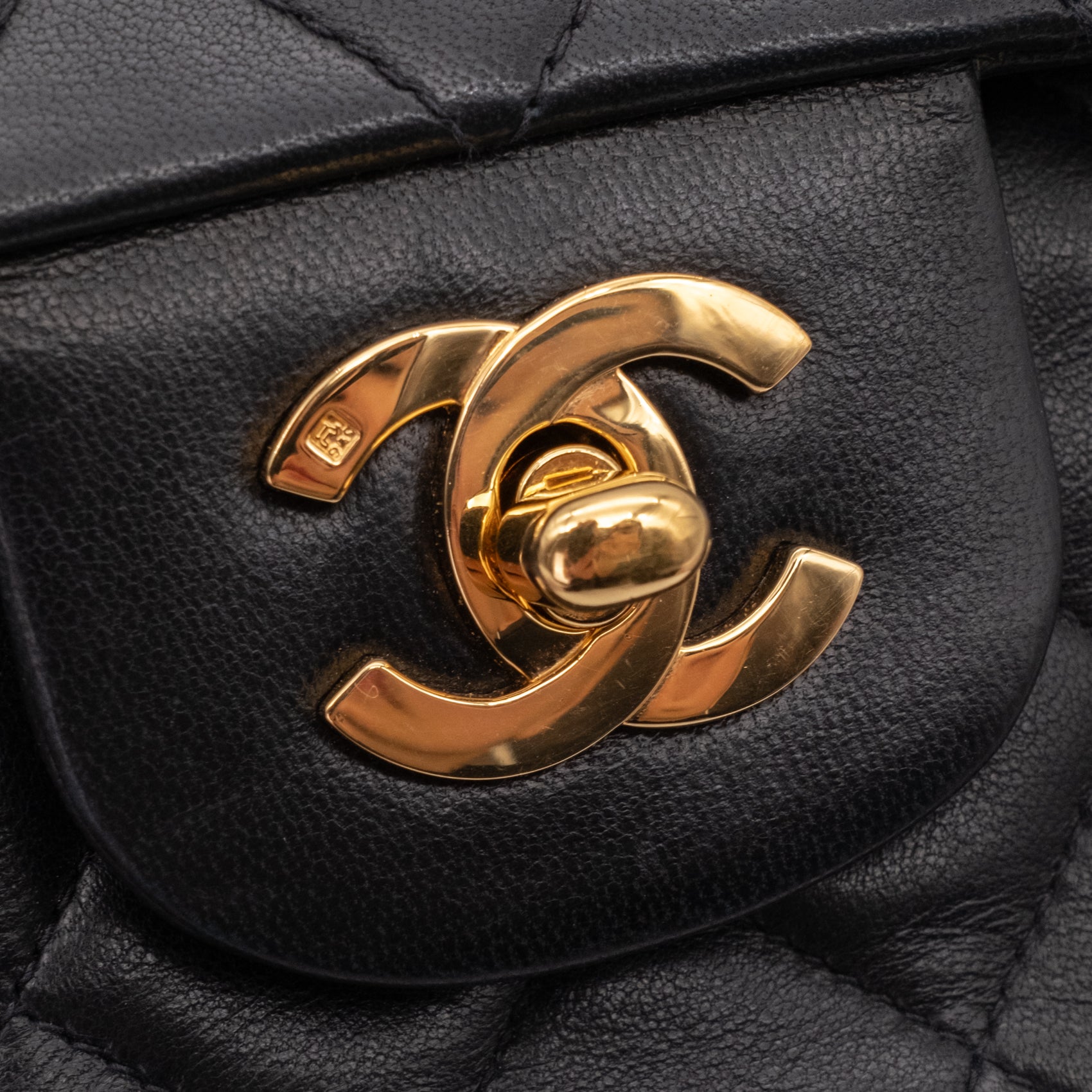 Chanel Classic Double Flap Medium Lammleder Schwarz GHW 24k