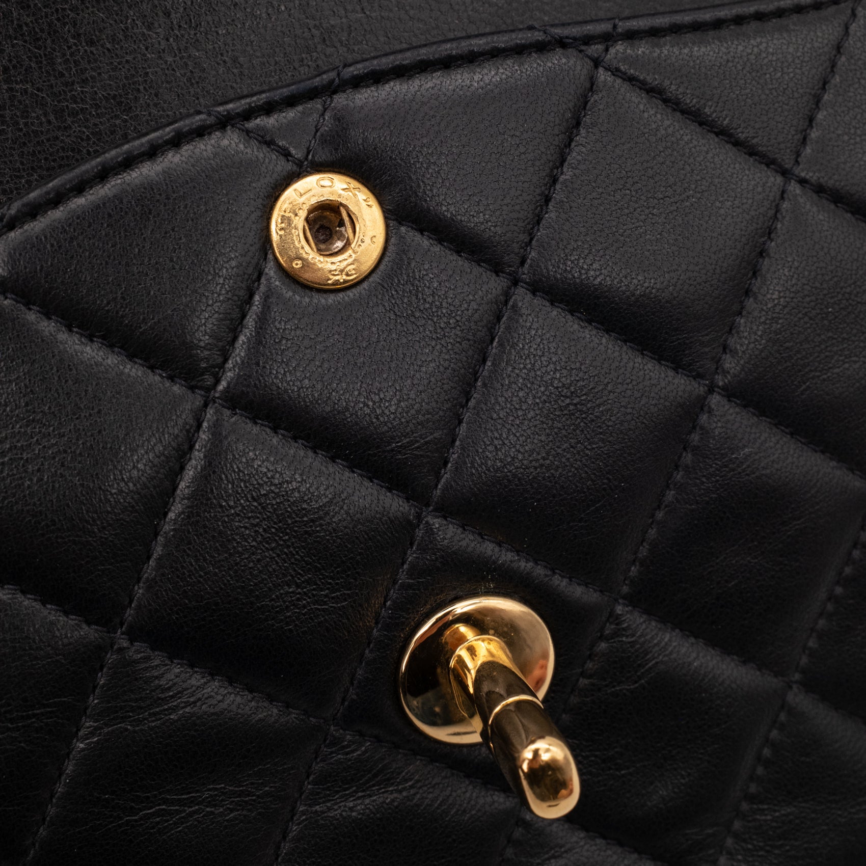 Chanel Classic Double Flap Medium Lammleder Schwarz GHW 24k