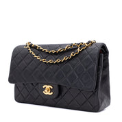 Chanel Classic Double Flap Medium Lammleder Schwarz GHW 24k