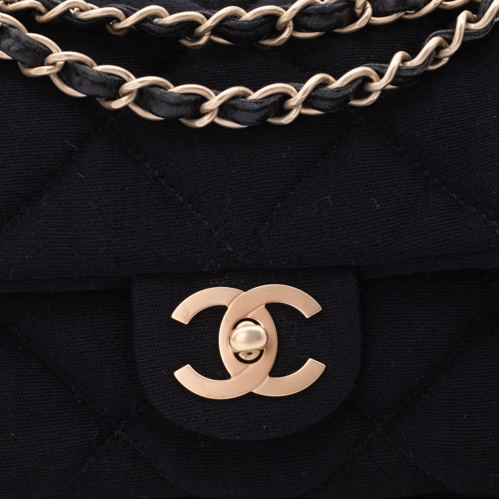 Chanel Classic Single Flap Bag East West Jersey Schwarz GHW Matt