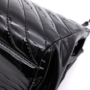 Chanel Classic Single Flap Schultertasche Accordion Chevron Lackleder Schwarz SHW