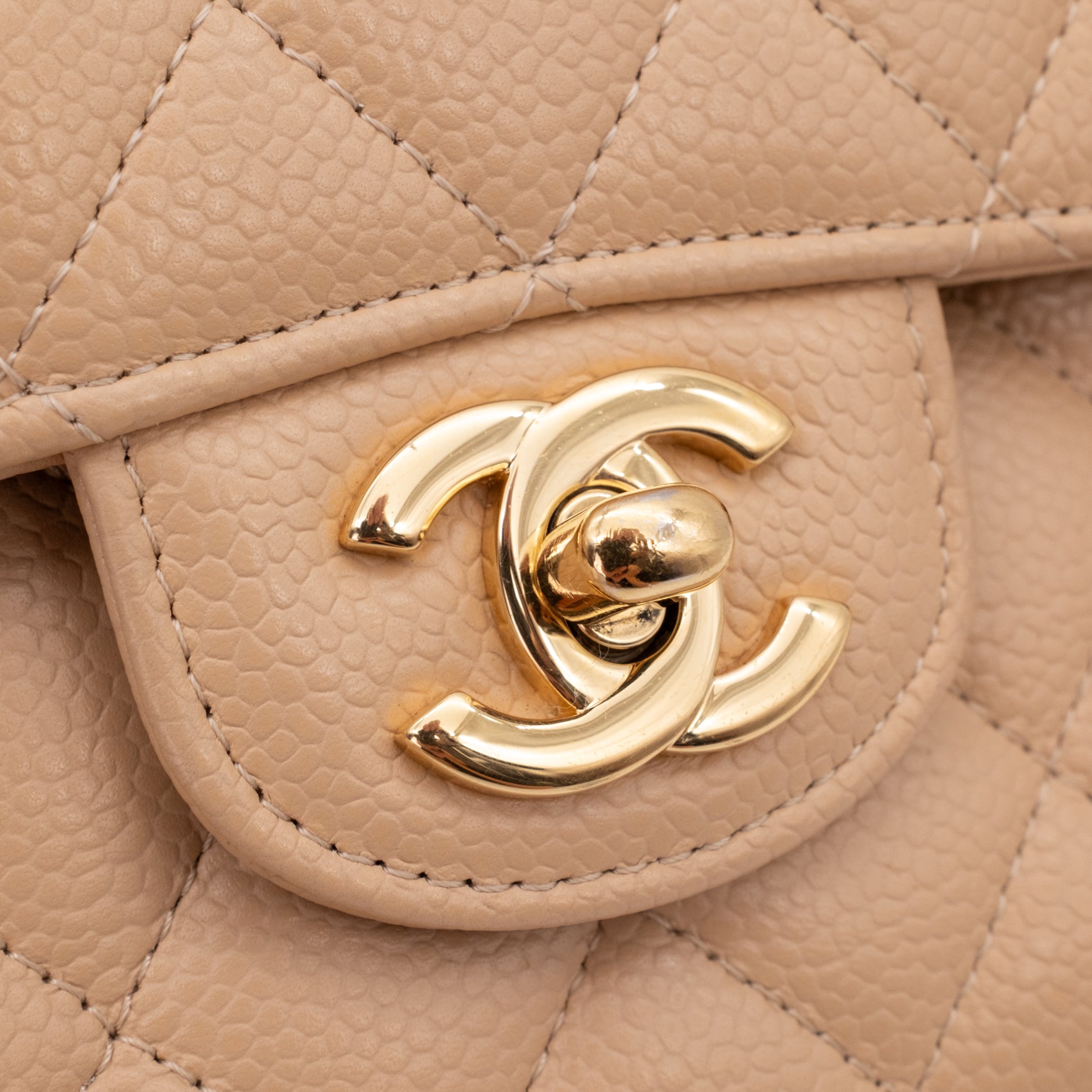 Chanel Classic Double Flap Bag Medium Caviarleder Beige GHW