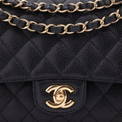 Chanel Double Flap Bag Medium Caviarleder Schwarz GHW