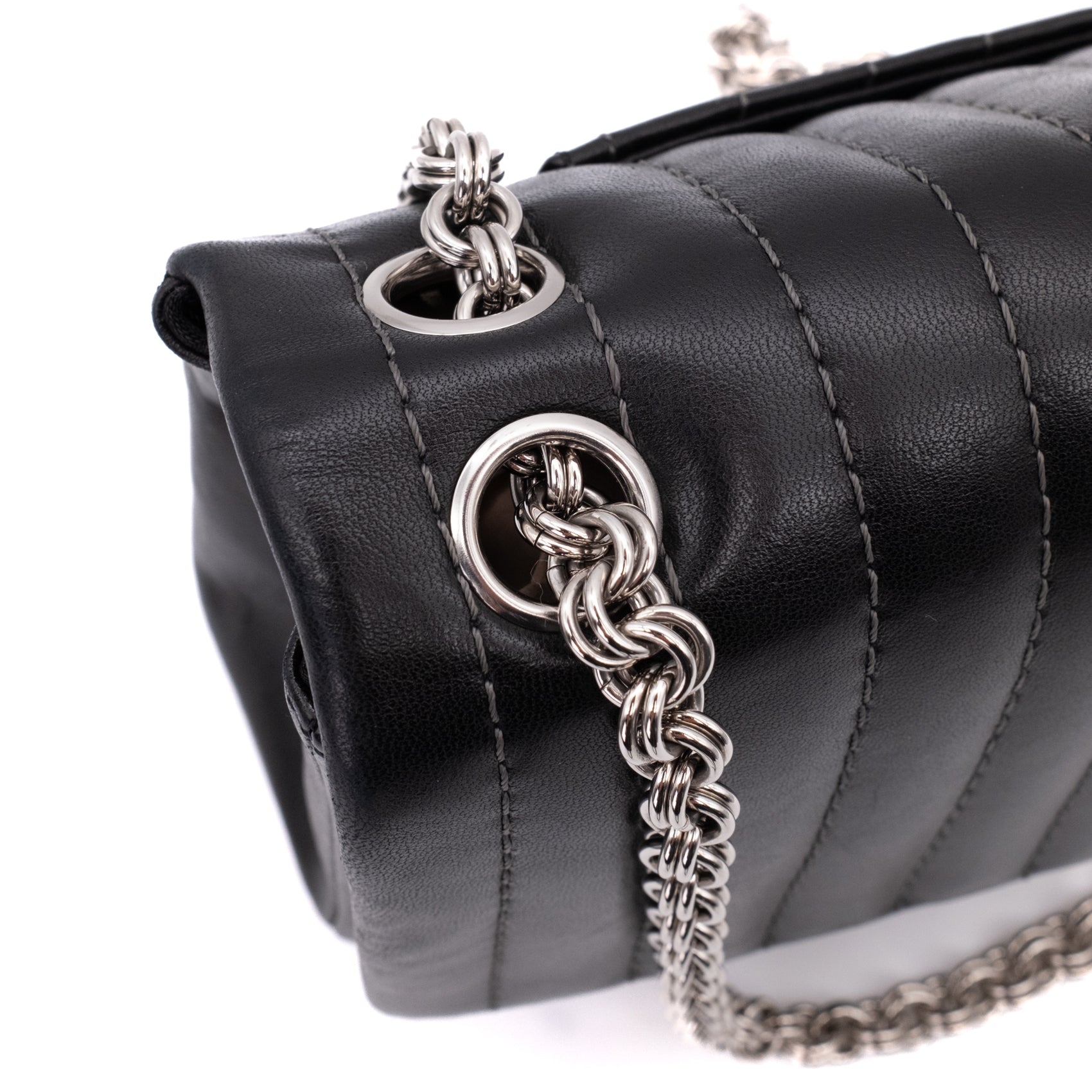 Chanel Classic Single Flap Medium Lammleder Schwarz Mademoiselle Vertical Quilted SHW