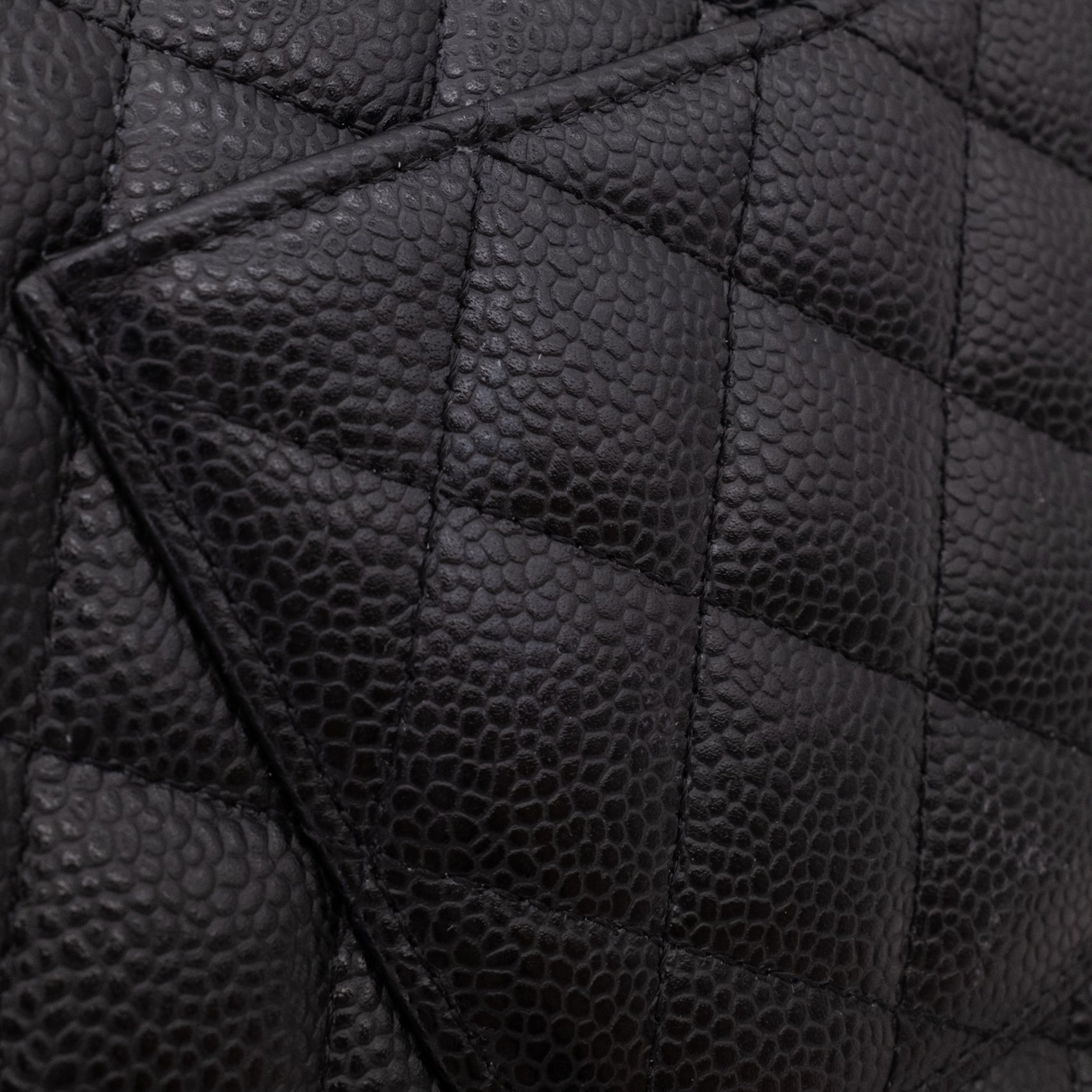 Chanel Double Flap Bag Medium Caviarleder Schwarz GHW