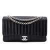 Chanel Classic Single Flap Medium Lammleder Schwarz Mademoiselle Vertical Quilted SHW