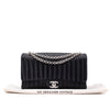 Chanel Classic Single Flap Medium Lammleder Schwarz Mademoiselle Vertical Quilted SHW