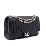 Chanel Classic Single Flap Medium Lammleder Schwarz Mademoiselle Vertical Quilted SHW