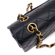 Chanel Classic Double Flap Bag Medium Lammleder Dunkelblau GHW 24k