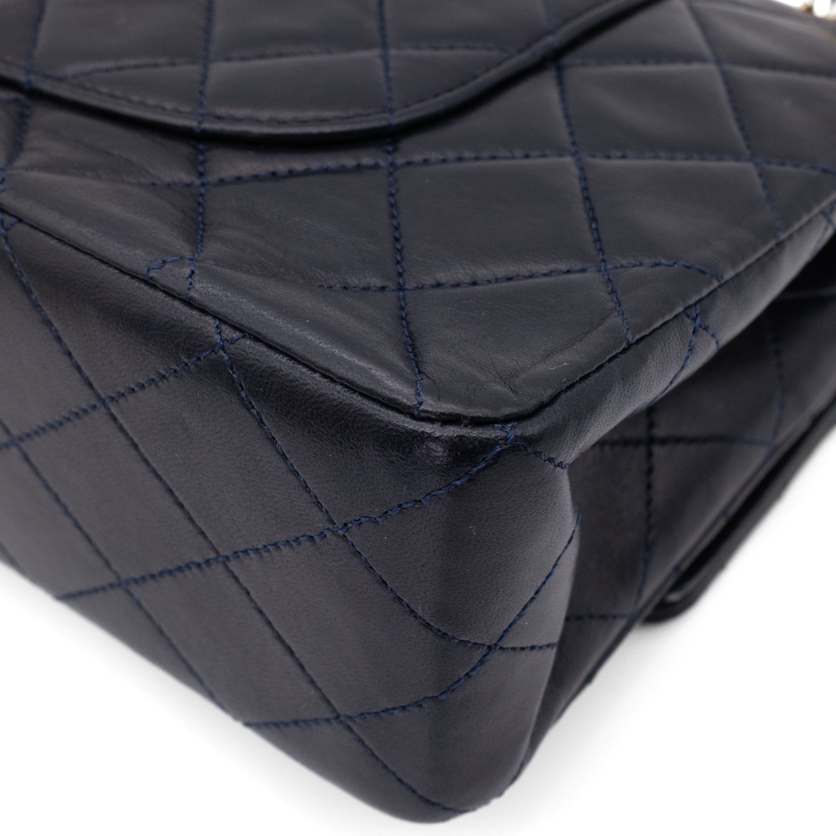 Chanel Classic Double Flap Bag Medium Lammleder Dunkelblau GHW 24k