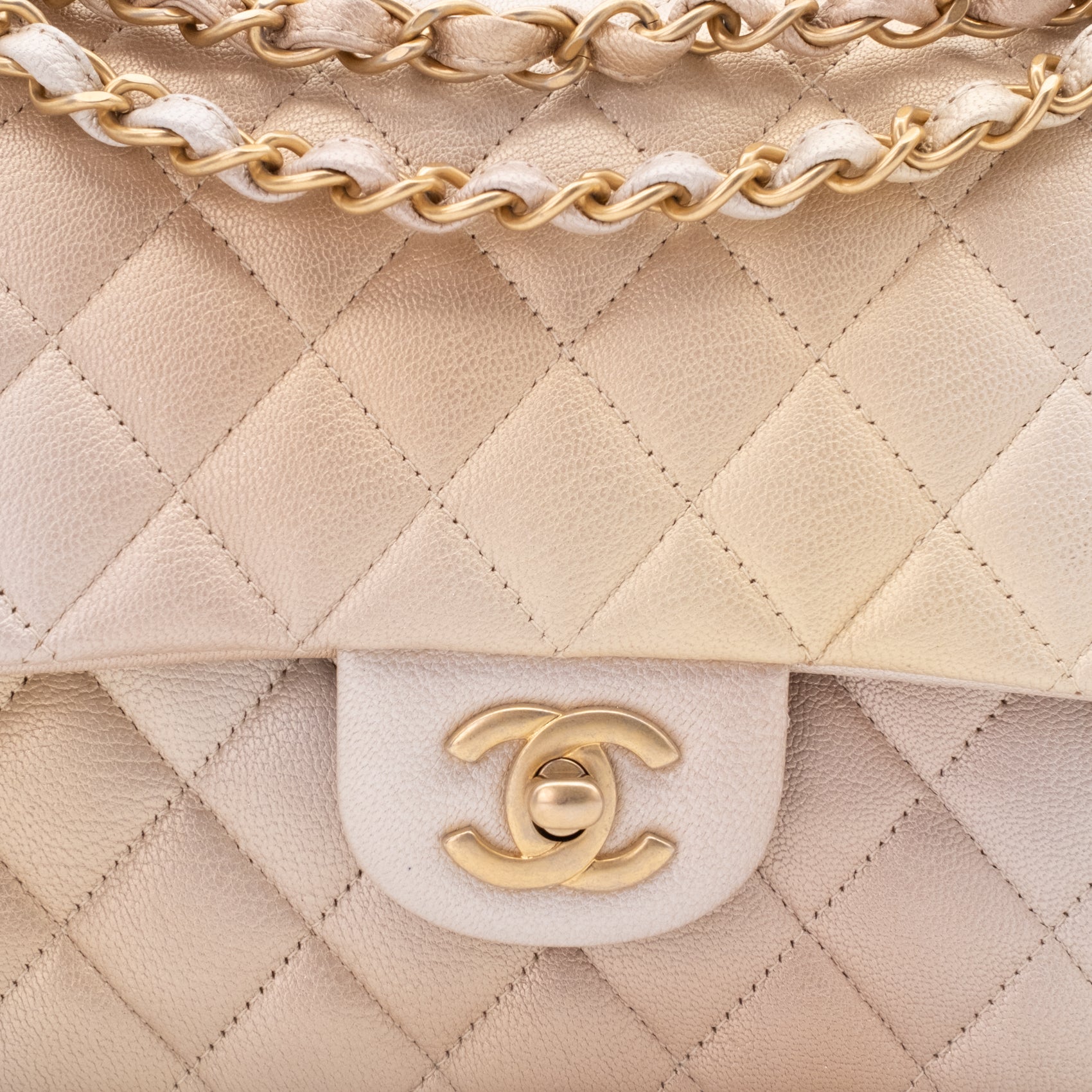 Chanel Classic Double Flap 22C Medium Goatskin Iridescent Beige Gold Cloudy Metallic Ombre GHW Matt