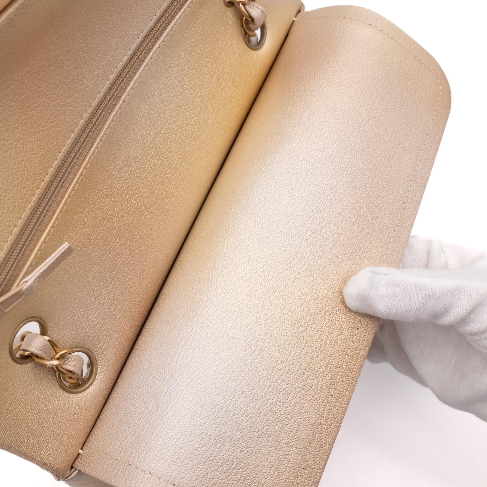 Chanel Classic Double Flap 22C Medium Goatskin Iridescent Beige Gold Cloudy Metallic Ombre GHW Matt