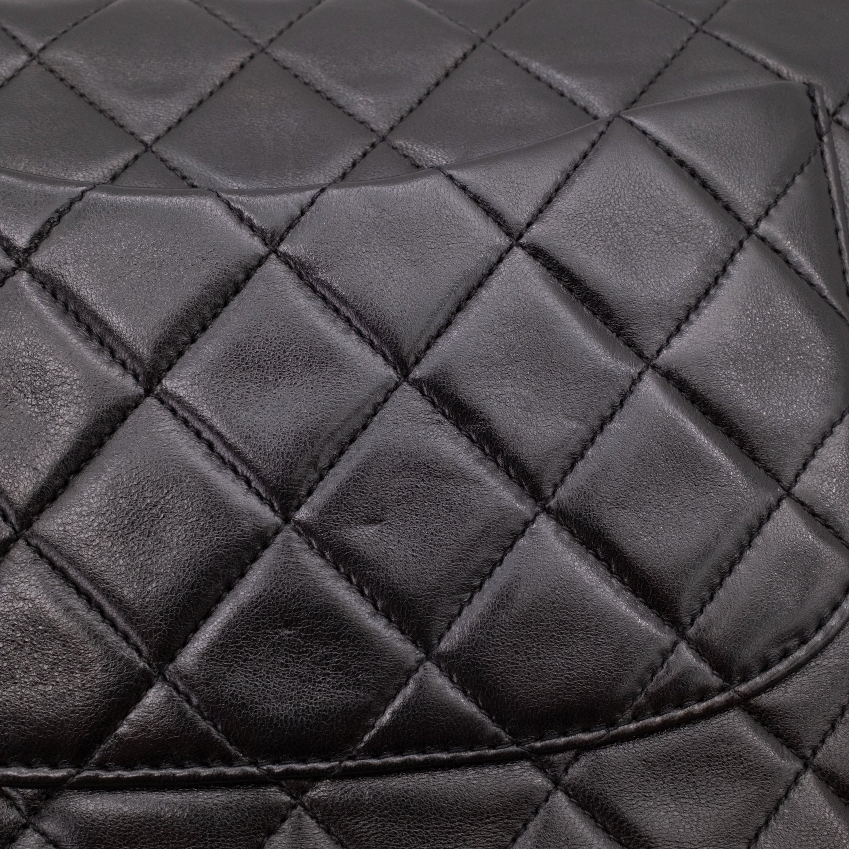 Chanel Classic Double Flap Bag Medium Lammleder Schwarz GHW 24k