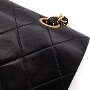 Chanel Classic Double Flap Bag Medium Lammleder Schwarz 24k GHW