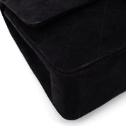 Chanel Classic Double Flap Bag Medium Velourleder Schwarz 24k GHW