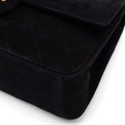 Chanel Classic Double Flap Bag Medium Velourleder Schwarz 24k GHW