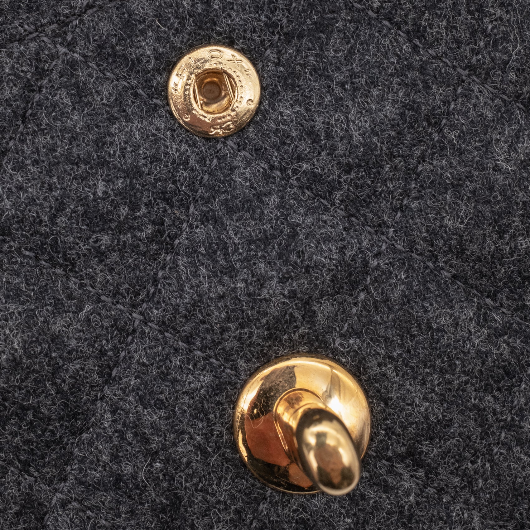 Chanel Double Flap Small Wolle Grau 24k GHW