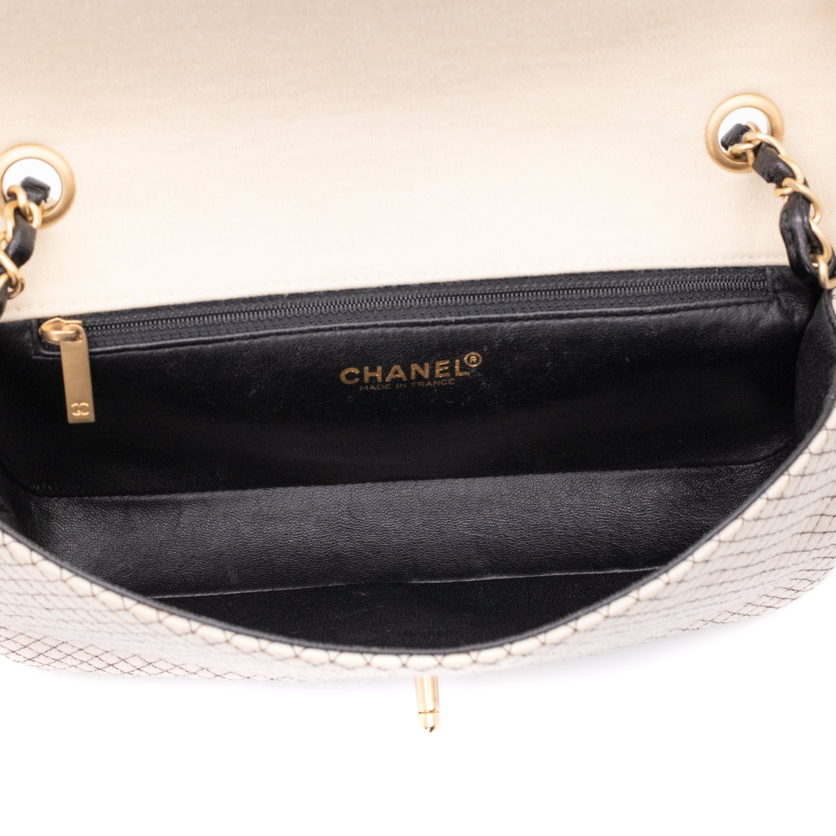 Chanel Classic Single Flap East West Microquilting Jersey Beige Schwarz GHW Matt