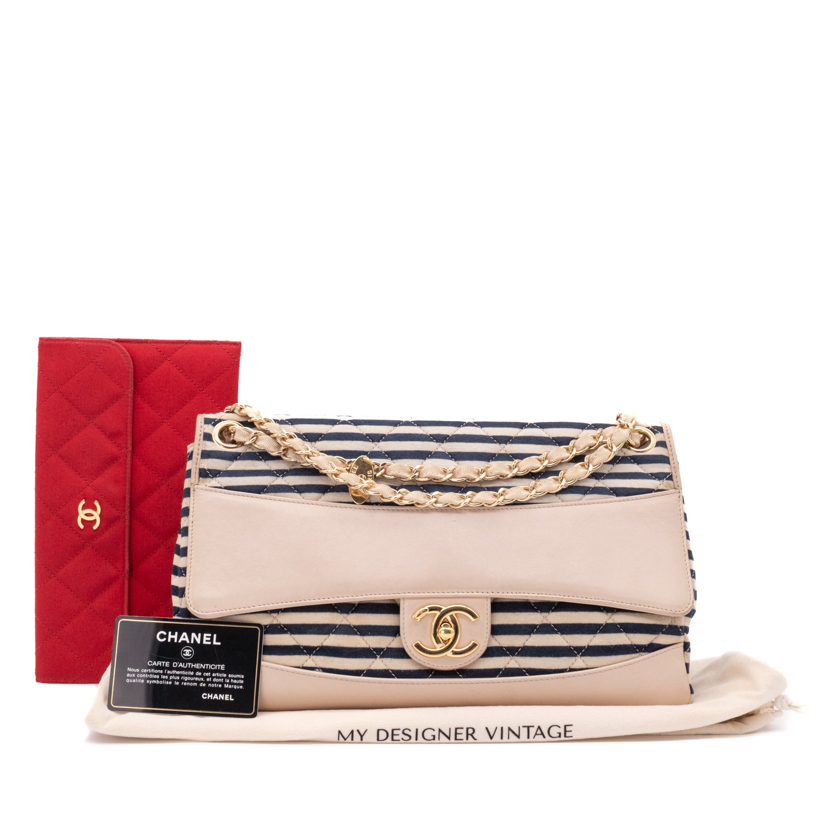 Chanel Classic Single Flap Bag in Ju bo Größe aus dunkelblauem und Cremefarbenen Jersey Material mit Streifen und goldfarbener Hardware full set