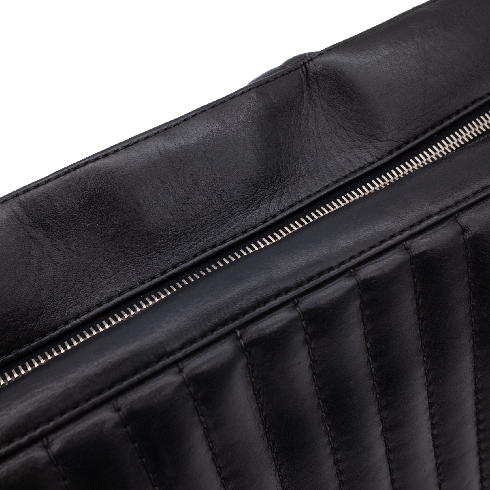 Chanel Classic Jumbo Single Flap Schultertasche Lammleder Schwarz Vertical Quilted Mademoiselle SHW