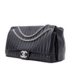 Chanel Classic Jumbo Single Flap Schultertasche Lammleder Schwarz Vertical Quilted Mademoiselle SHW