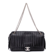 Chanel Classic Jumbo Single Flap Schultertasche Lammleder Schwarz Vertical Quilted Mademoiselle SHW