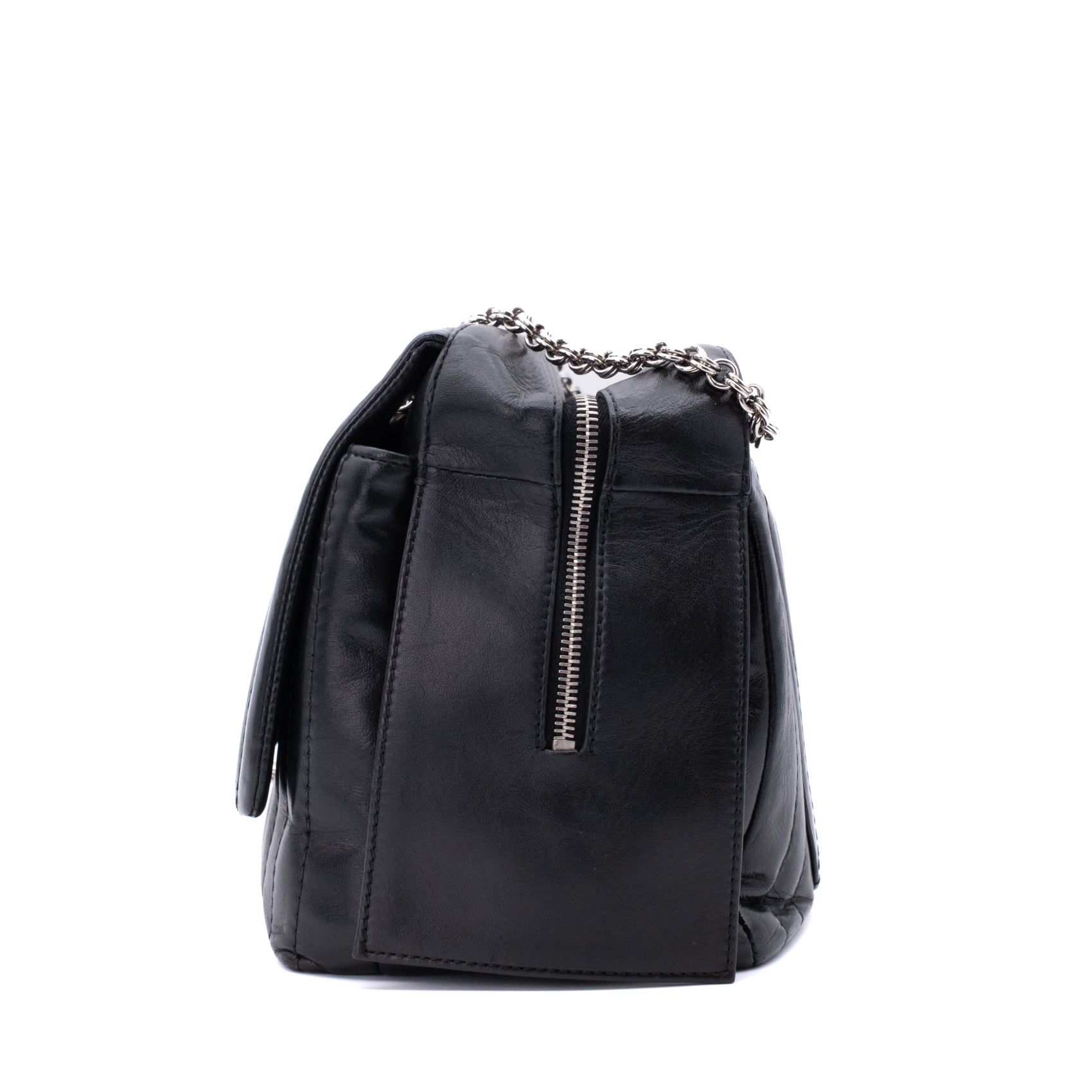 Chanel Classic Jumbo Single Flap Schultertasche Lammleder Schwarz Vertical Quilted Mademoiselle SHW