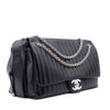 Chanel Classic Jumbo Single Flap Schultertasche Lammleder Schwarz Vertical Quilted Mademoiselle SHW