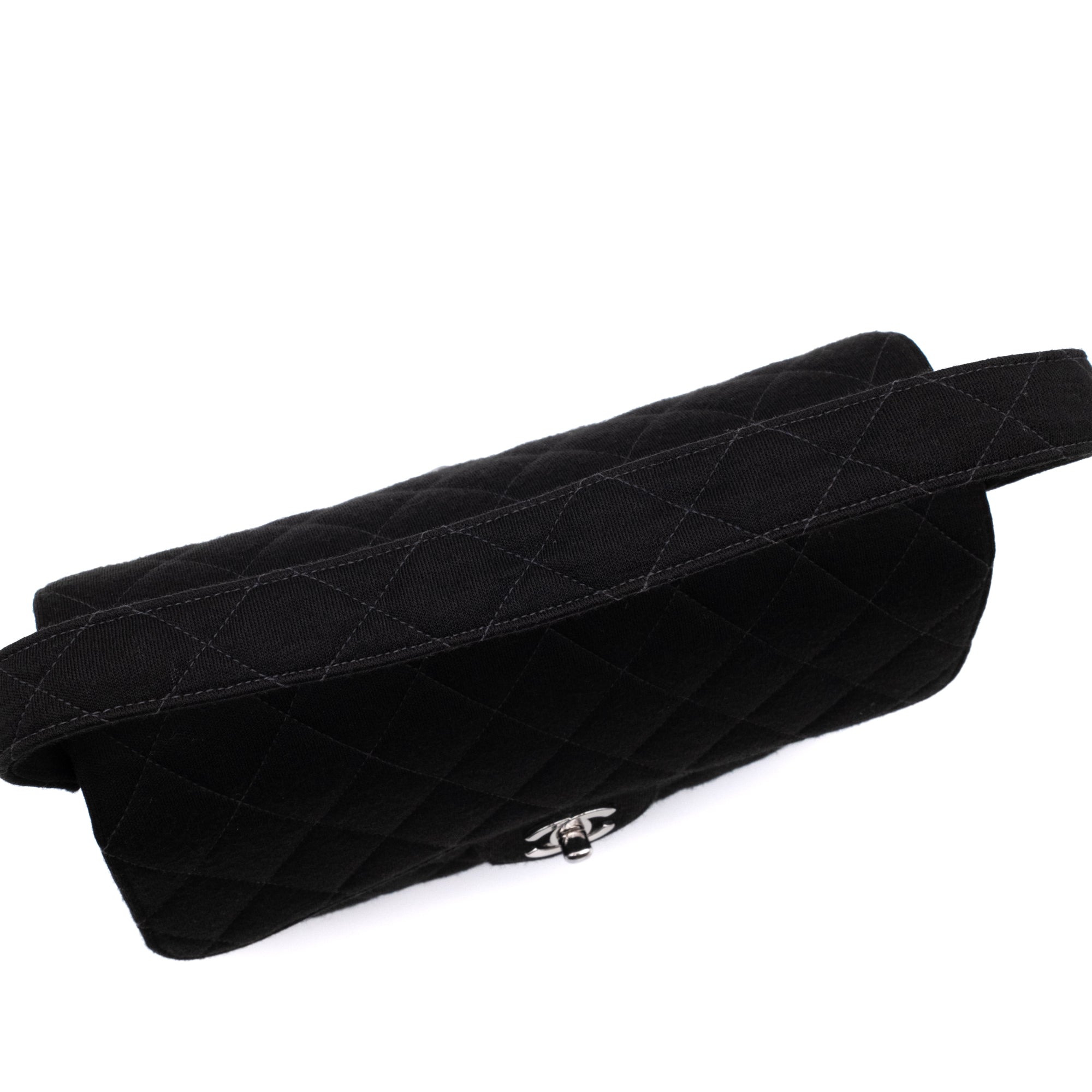 Schwarze Chanel Timeless Handtasche Double Face Medium Größe aus Jersey Material mit silberner Hardware Oben