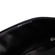 Schwarze Chanel Timeless Handtasche Double Face Medium Größe aus Jersey Material mit silberner Hardware Detail Stempel