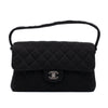 Schwarze Chanel Timeless Handtasche Double Face Medium Größe aus Jersey Material mit silberner Hardware Frontansicht 2