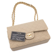 Chanel Timeless Double Flap Bag Handtasche in Beige Medium Größe aus Jeans Denim Material mit goldener Hardware Detail Ösen