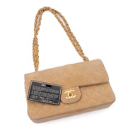 Vintage Chanel Classic Timeless Double Flap Bag in Medium Größe aus beigem Wildleder Material mit goldenerHardware