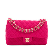 Pinke Chanel Timeless Double Flap Bag Handtasche in Medium Größe aus Jersey Tweed Material mit matt goldener Hardware Vorderansicht  
