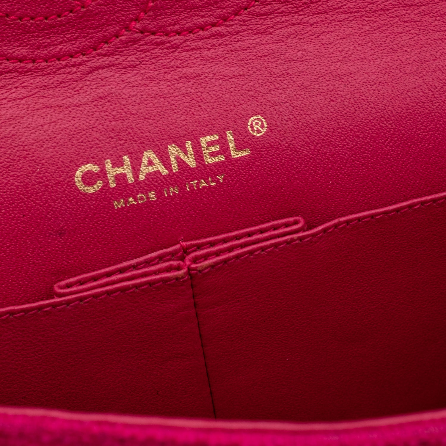 Pinke Chanel Timeless Double Flap Bag Handtasche in Medium Größe aus Jersey Tweed Material mit matt goldener Hardware