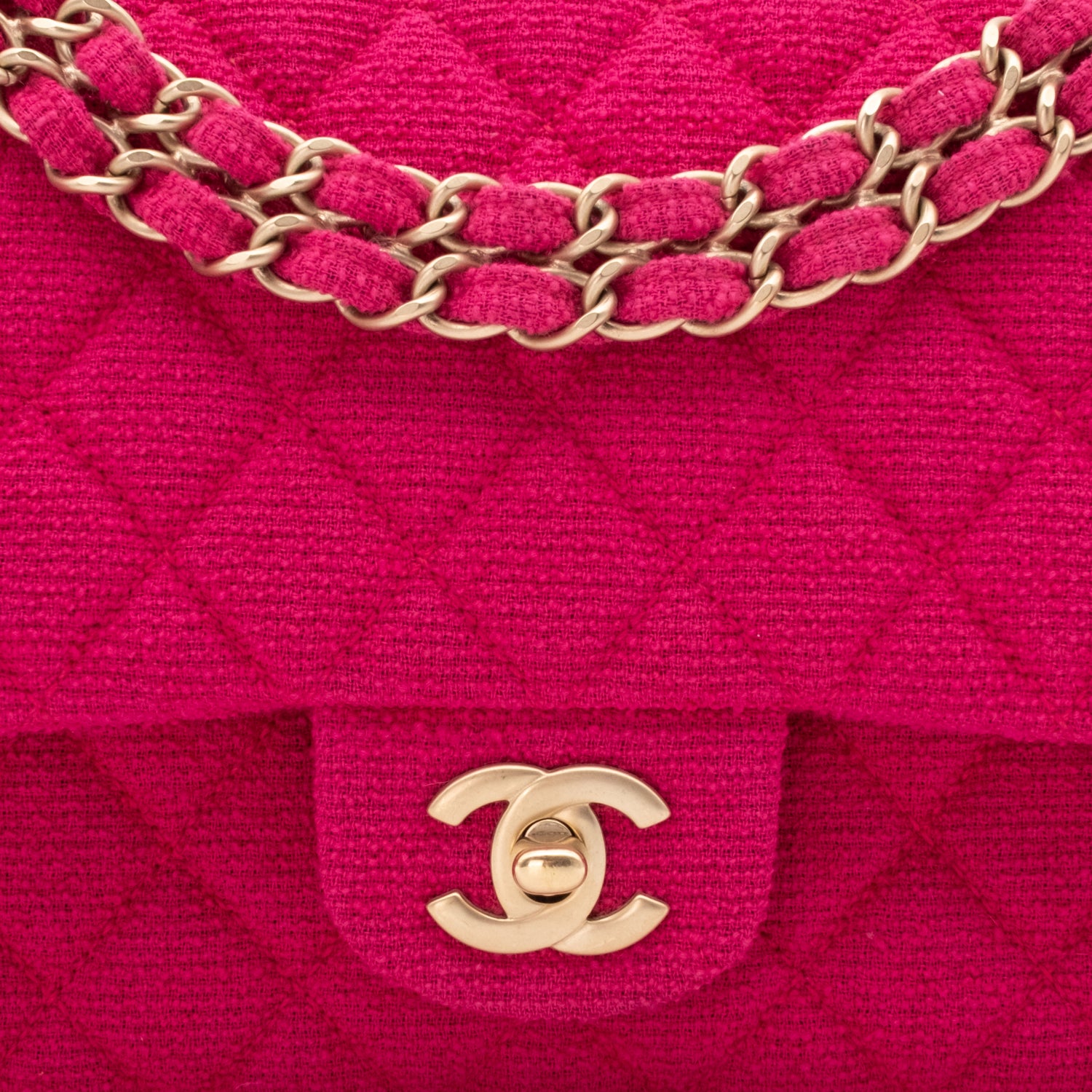 Pinke Chanel Timeless Double Flap Bag Handtasche in Medium Größe aus Jersey Tweed Material mit matt goldener Hardware CC Verschluss 